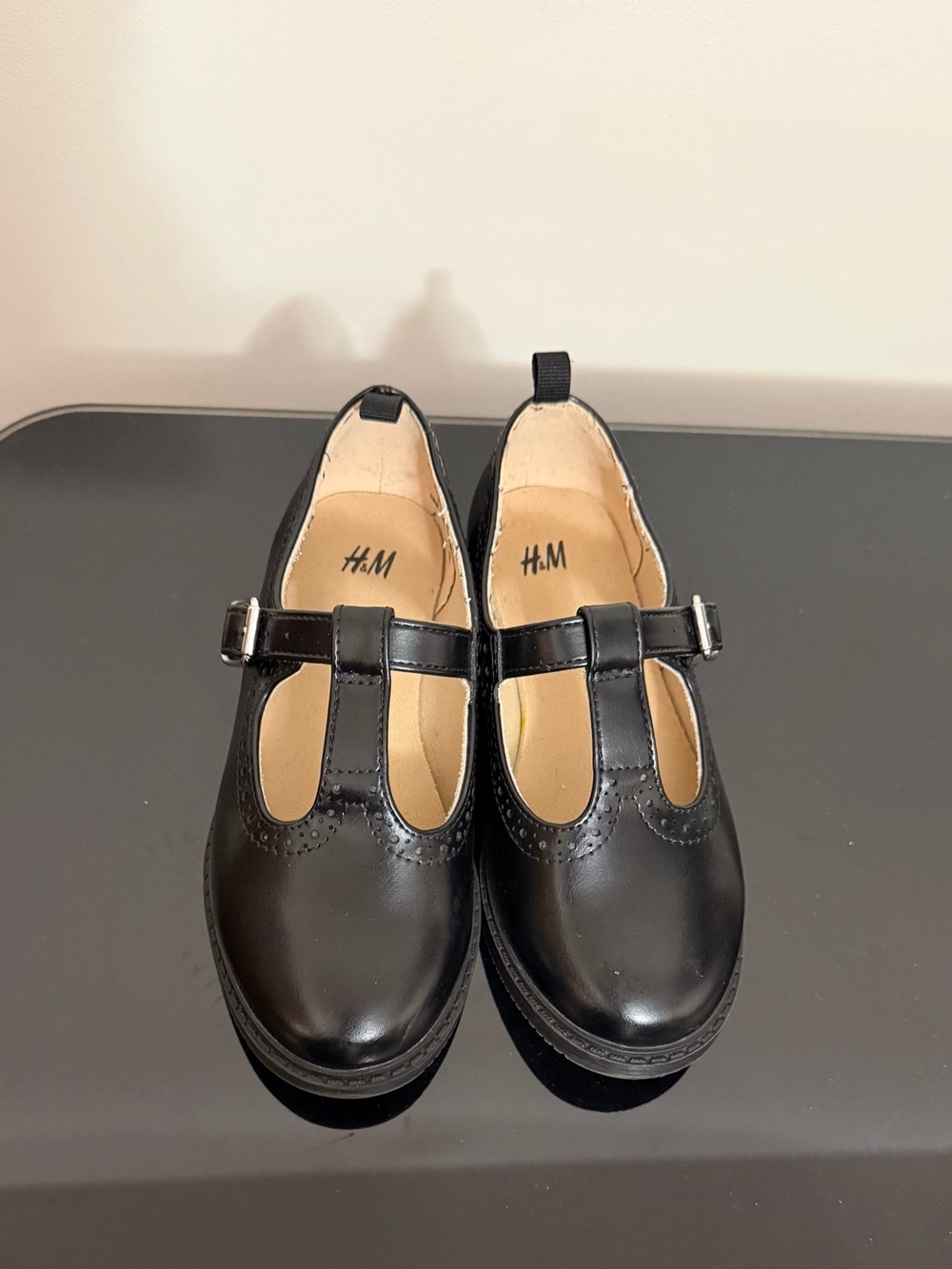 🖤 H&M Girls' T-Strap Mary Jane Shoes